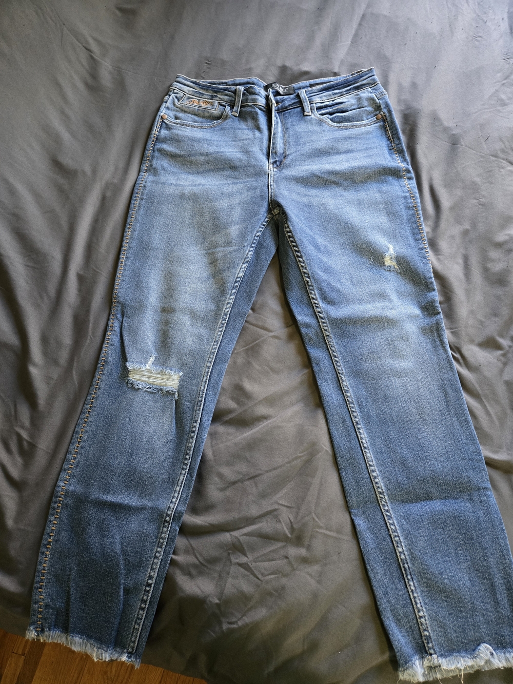 Judy Blue Boyfriend Fit 13/31,side Seam Detail, Howdy Embroidery JB88108MD